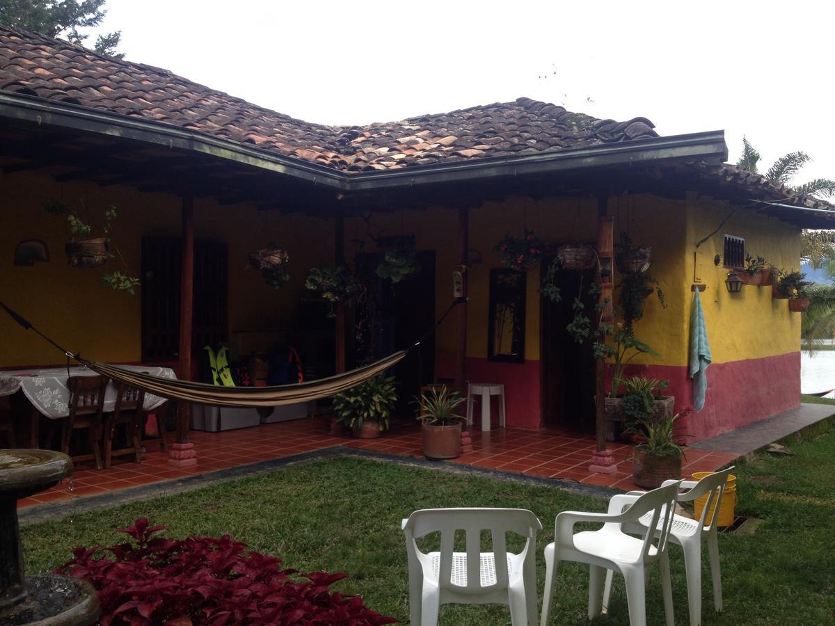 Casa Finca Tipica The Lake Hotel Guatapé Extérieur photo